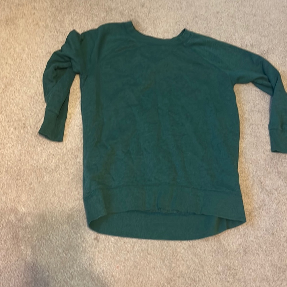 Green loose sweater